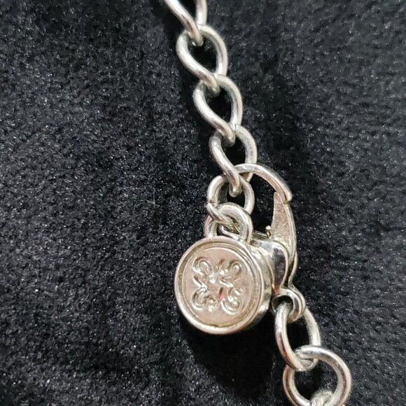 Womens Fashion White Pearlstone Statement Collar Necklace with Lobster Clasp - Picture 6 of 6